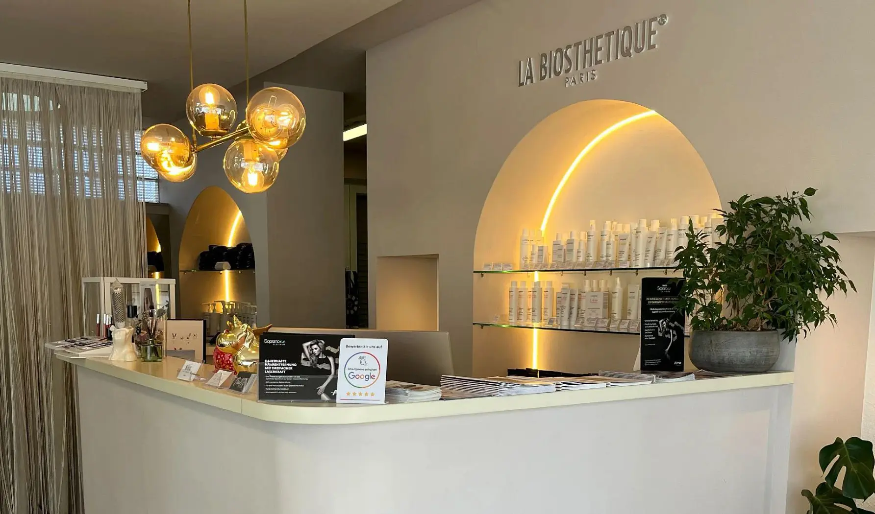 Friseur Kosmetik Pediküre Tribell Beauty Salon 1